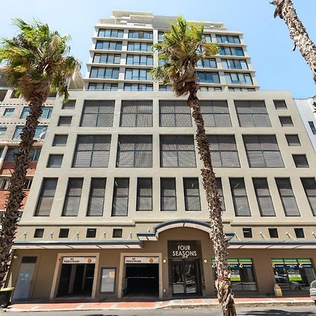 Four Seasons Apartments Cape Town Exterior photo