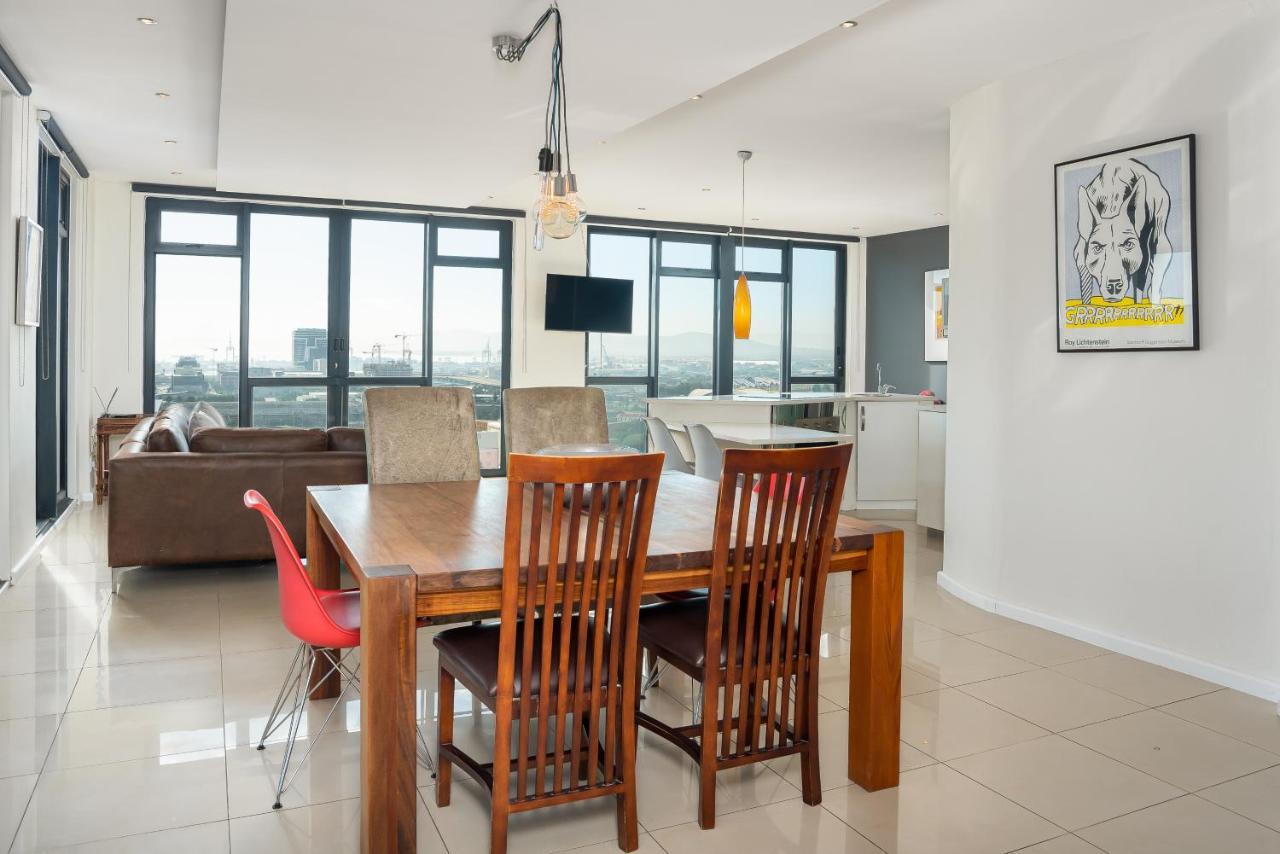 Four Seasons Apartments Cape Town Exterior photo