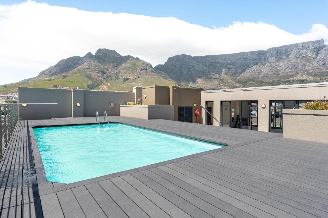 Four Seasons Apartments Cape Town Exterior photo
